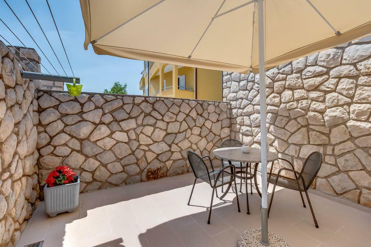 Apartments Eva Đảo Đảo Cres Ngoại thất bức ảnh