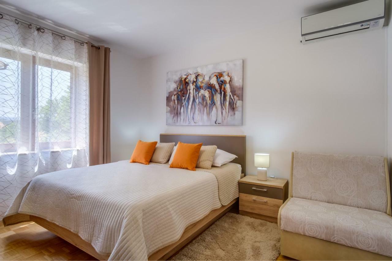 Apartments Eva Đảo Đảo Cres Ngoại thất bức ảnh
