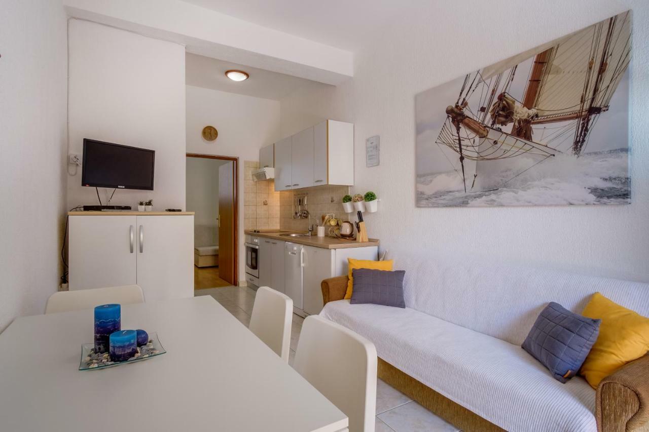 Apartments Eva Đảo Đảo Cres Ngoại thất bức ảnh