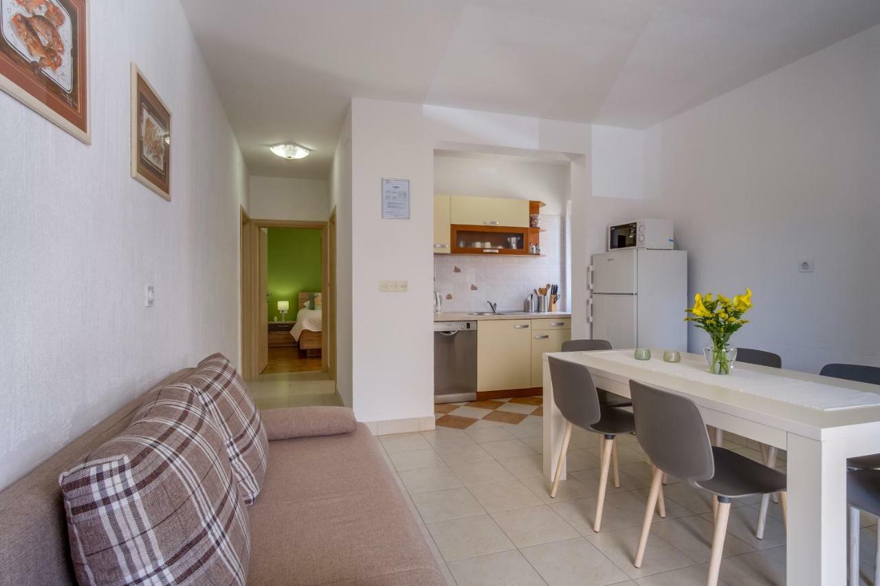 Apartments Eva Đảo Đảo Cres Ngoại thất bức ảnh