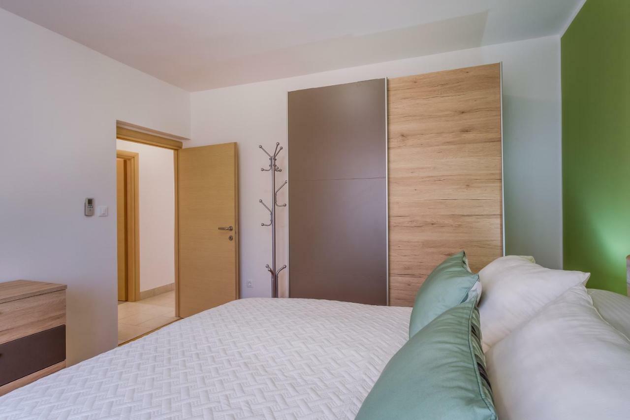 Apartments Eva Đảo Đảo Cres Ngoại thất bức ảnh