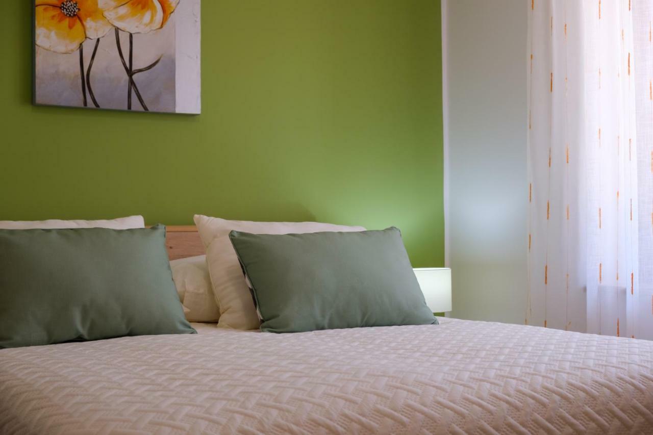 Apartments Eva Đảo Đảo Cres Ngoại thất bức ảnh