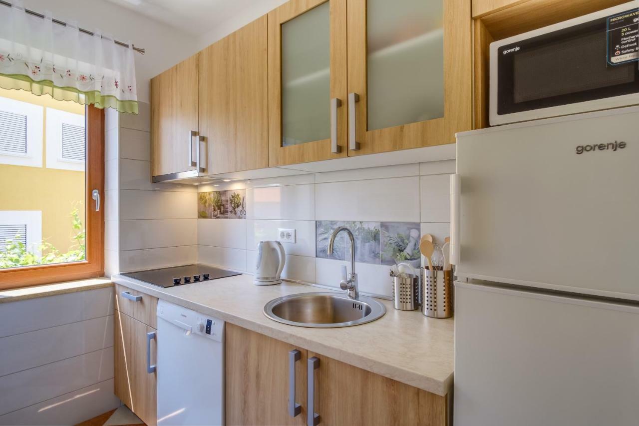 Apartments Eva Đảo Đảo Cres Ngoại thất bức ảnh